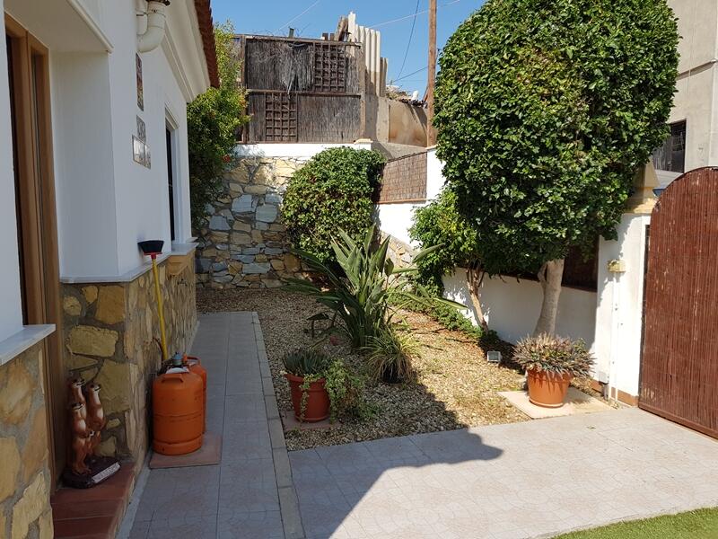 130-1118: Villa for Sale in Arboleas, Almería