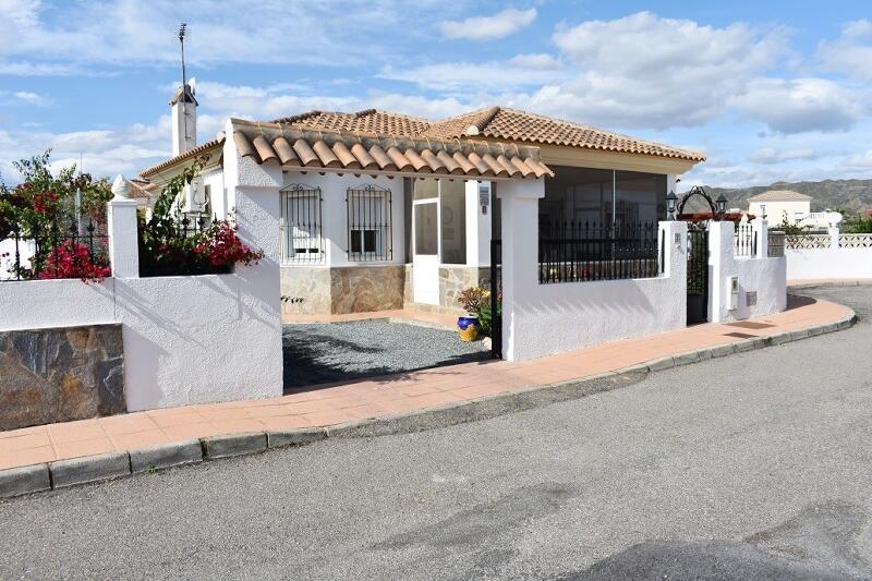 1301128 3 Bedroom Villa for Sale in Arboleas, Almería