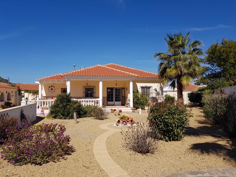 1301133 3 Bedroom Villa for Sale in Arboleas, Almería