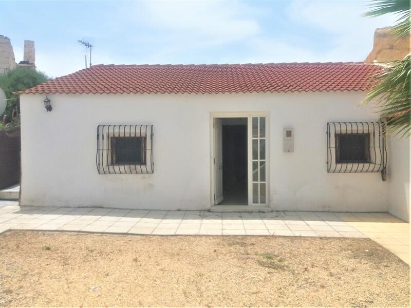 130-1148: Cortijo: Traditional Cottage for Sale in Arboleas, Almería