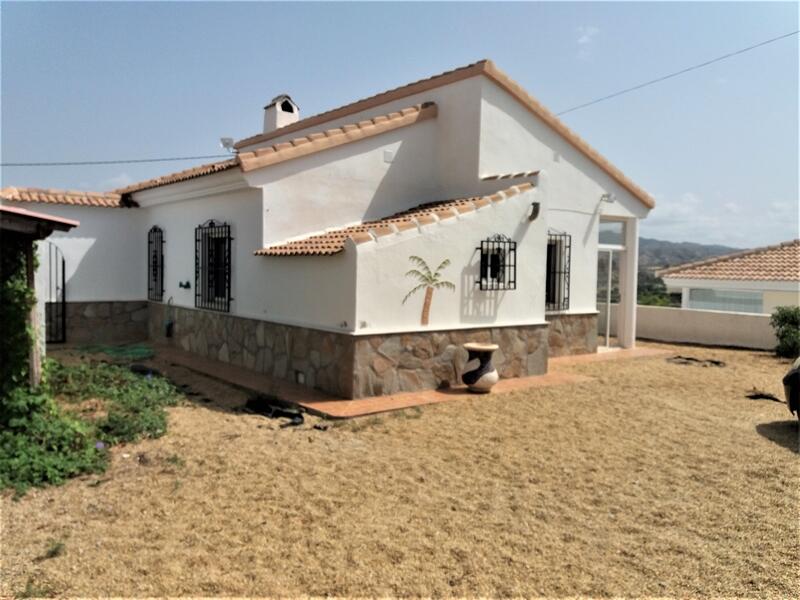 1301160 3 Bedroom Villa for Sale in Arboleas, Almería