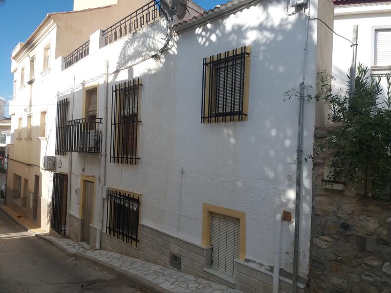 130-1186: Townhouse for Sale in Arboleas, Almería
