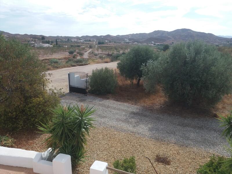 130-1292: Cortijo: Traditional Cottage for Sale in Albox, Almería
