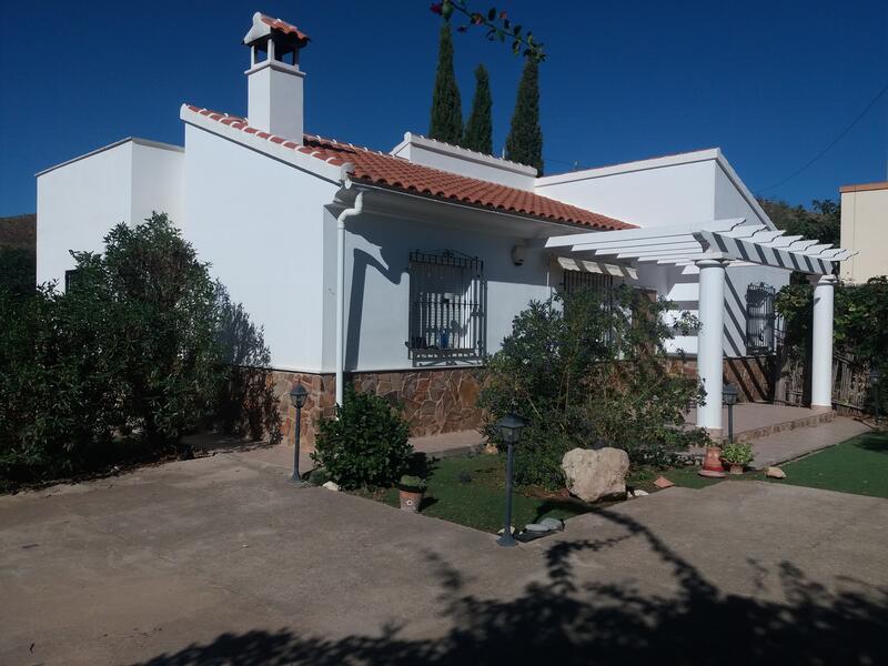 130-1301: Villa for Sale in Arboleas, Almería