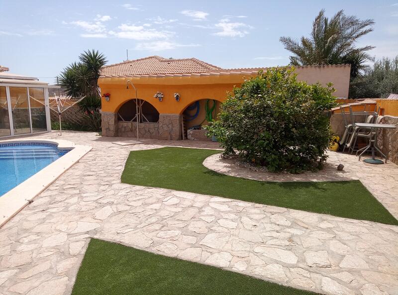 130-1306: Villa for Sale in Arboleas, Almería