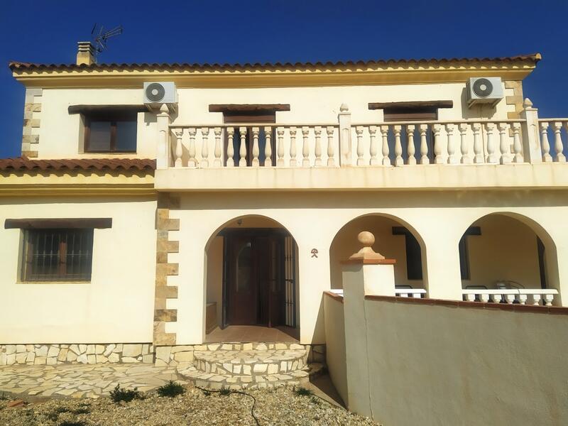 130-1329: Villa for Sale in Arboleas, Almería