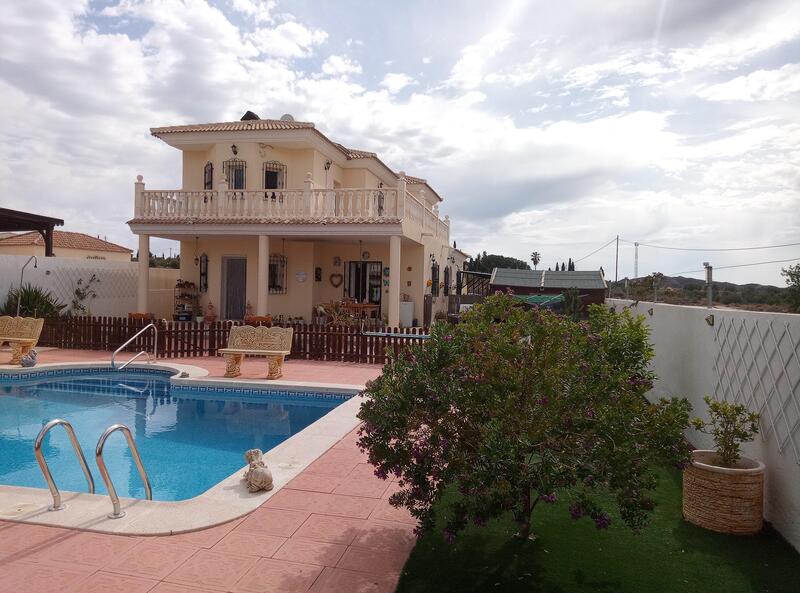 130-1338: Villa for Sale in Arboleas, Almería