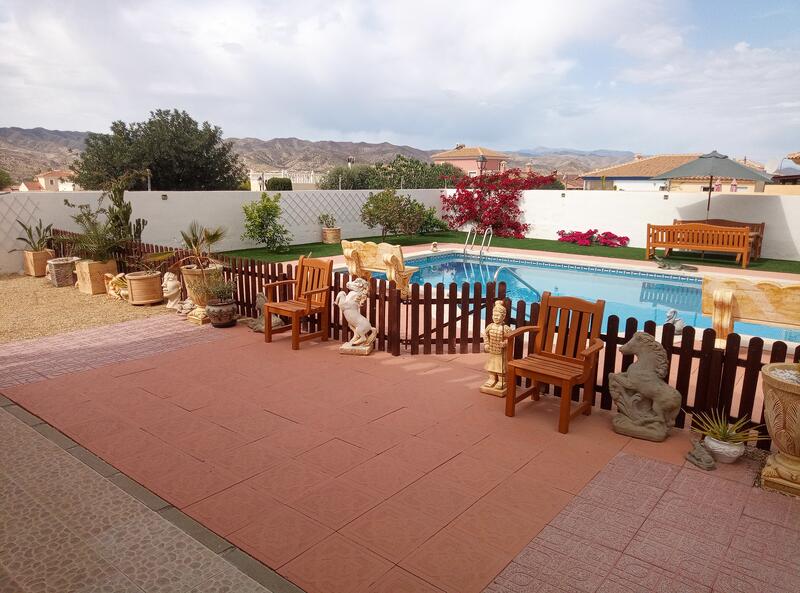 130-1338: Villa for Sale in Arboleas, Almería