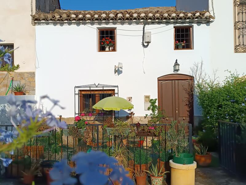 4 Bedroom Cortijo: Traditional Cottage in Arboleas