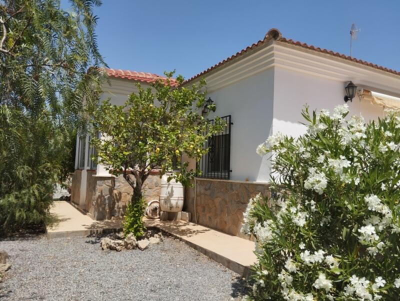 130-1363: Villa for Sale in Arboleas, Almería
