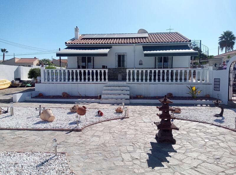 130-1368: Villa for Sale in Arboleas, Almería