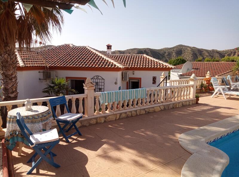 130-1370: Villa for Sale in Arboleas, Almería