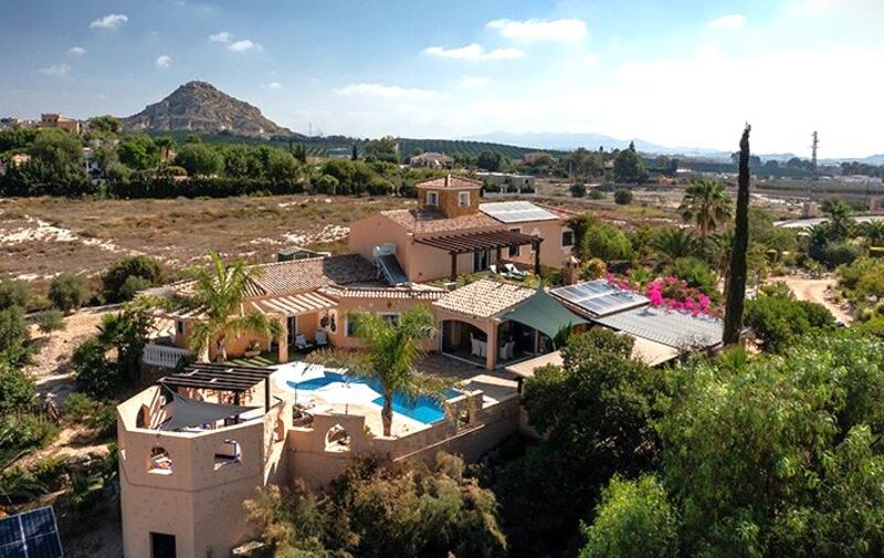 Villa for Sale in Vera, Almería