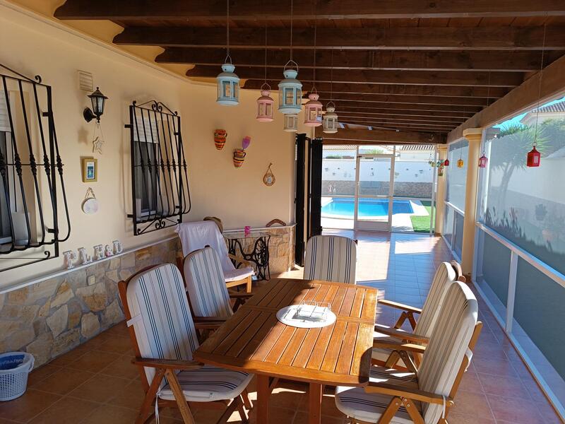 130-1393: Villa for Sale in Arboleas, Almería