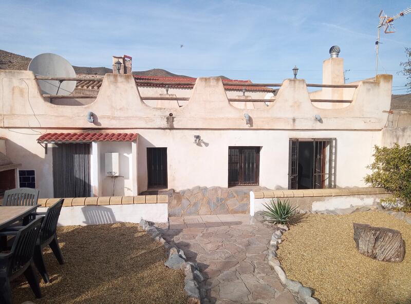 130-1394: Cortijo: Traditional Cottage for Sale in Arboleas, Almería