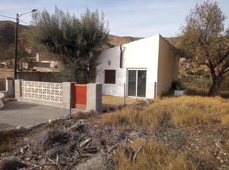 130-1394: Cortijo: Traditional Cottage for Sale in Arboleas, Almería