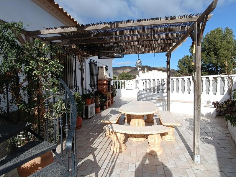 130-1398: Villa for Sale in Arboleas, Almería