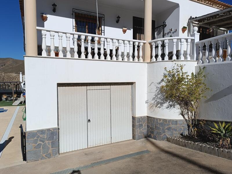 130-1398: Villa for Sale in Arboleas, Almería