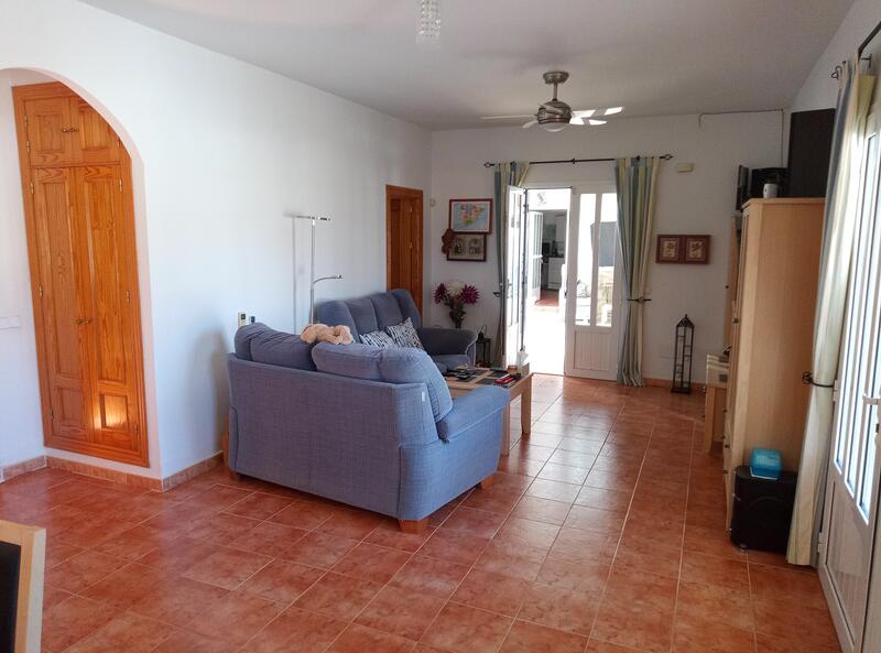 130-1400: Villa for Sale in Arboleas, Almería