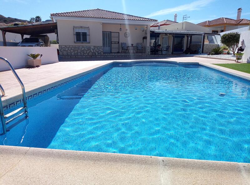 130-1400: Villa for Sale in Arboleas, Almería