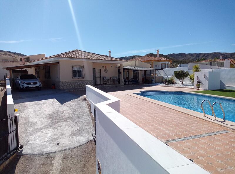 130-1400: Villa for Sale in Arboleas, Almería