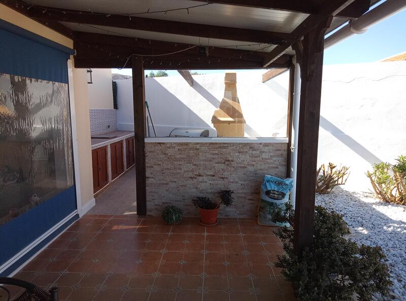 130-1400: Villa for Sale in Arboleas, Almería