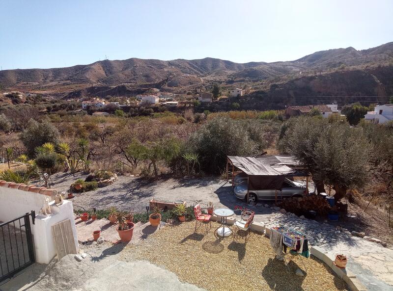 130-1402: Cortijo: Traditional Cottage for Sale in Arboleas, Almería