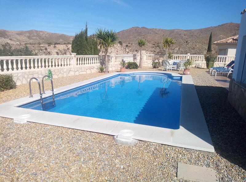 130-1405: Villa for Sale in Arboleas, Almería