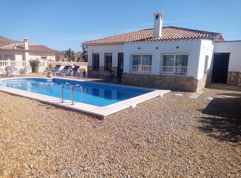 130-1405: Villa for Sale in Arboleas, Almería