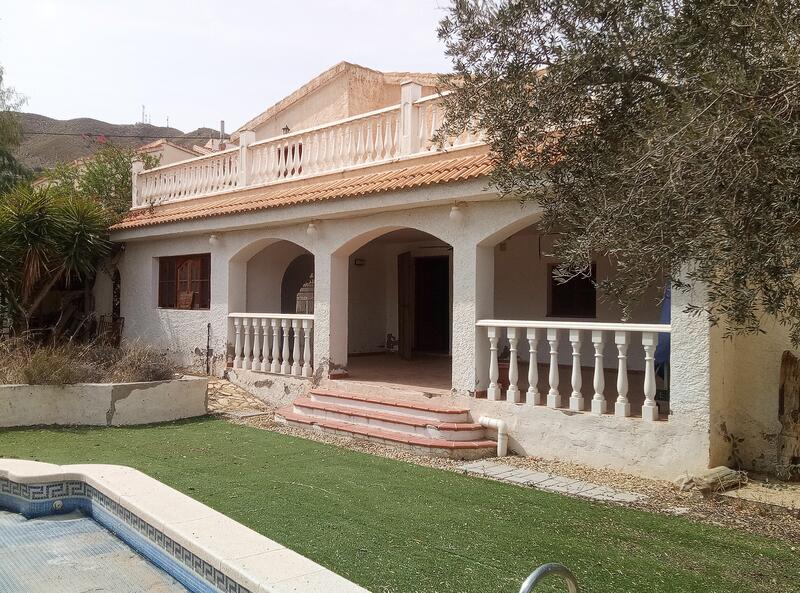 130-1409: Cortijo: Traditional Cottage for Sale in Arboleas, Almería