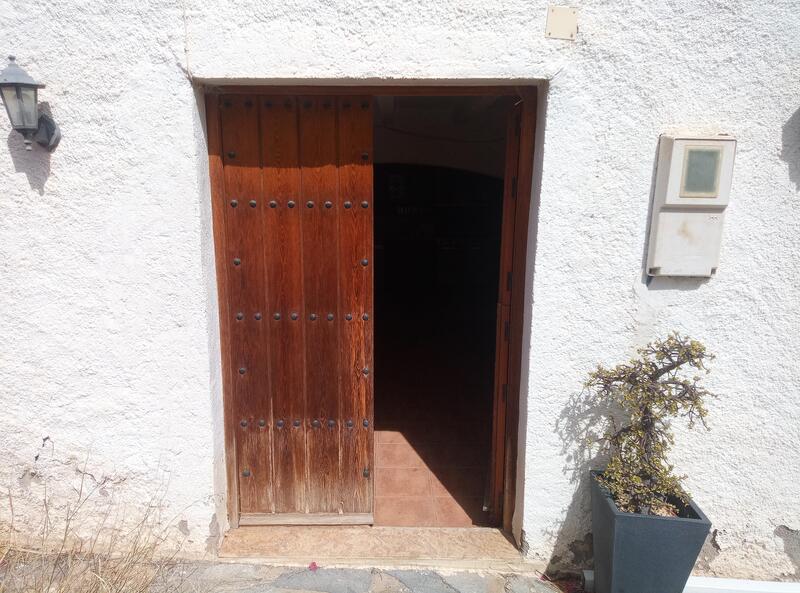 130-1409: Cortijo: Traditional Cottage for Sale in Arboleas, Almería