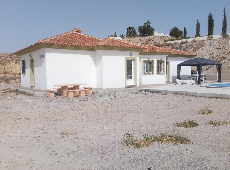 130-1410: Villa for Sale in Albox, Almería