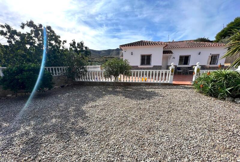 130-1414: Villa for Sale in Arboleas, Almería