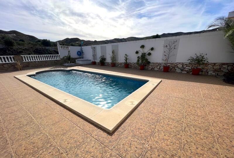 130-1414: Villa for Sale in Arboleas, Almería