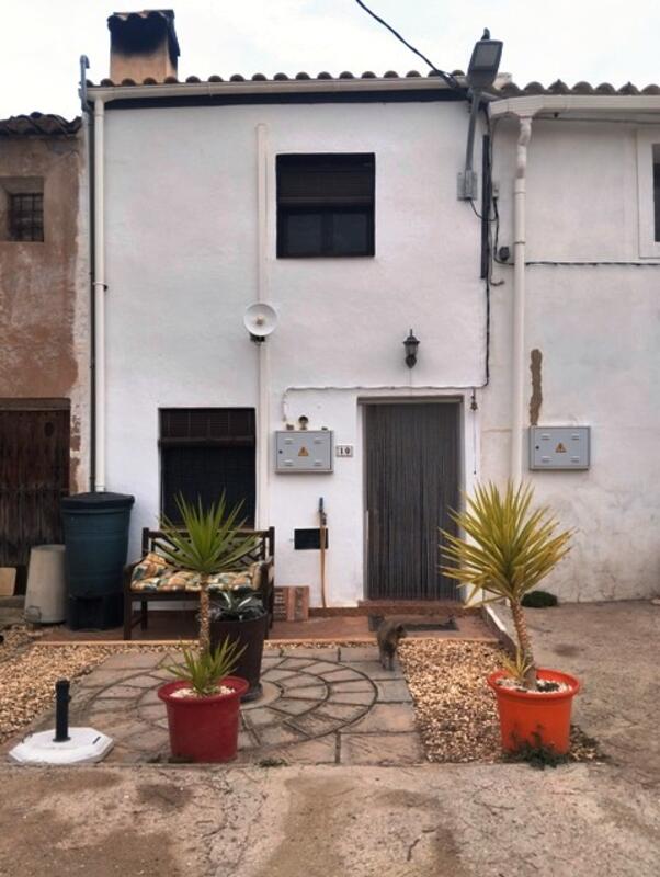 Cortijo: Traditional Cottage for Sale in Cantoria, Almería