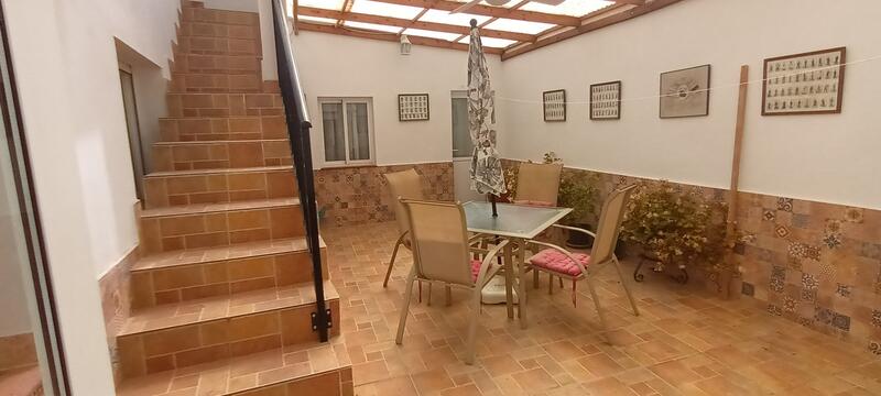 130-1425: Cortijo: Traditional Cottage for Sale in Urcal, Almería