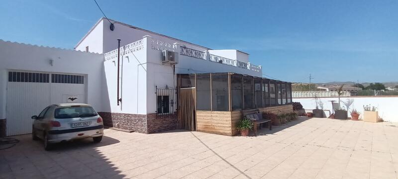 130-1425: Cortijo: Traditional Cottage for Sale in Urcal, Almería