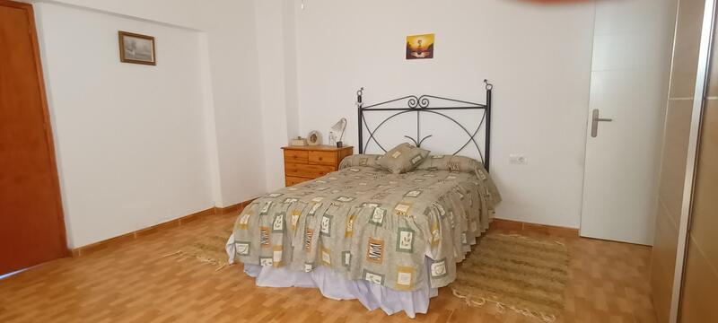 130-1425: Cortijo: Traditional Cottage for Sale in Urcal, Almería
