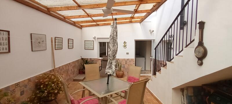 130-1425: Cortijo: Traditional Cottage for Sale in Urcal, Almería
