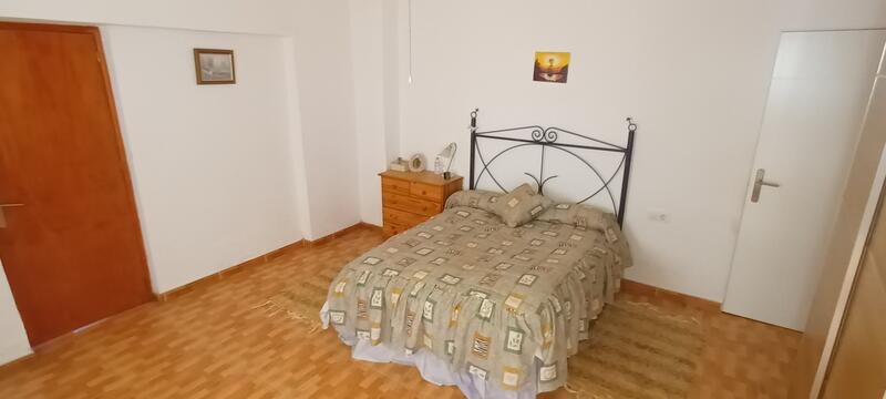 130-1425: Cortijo: Traditional Cottage for Sale in Urcal, Almería