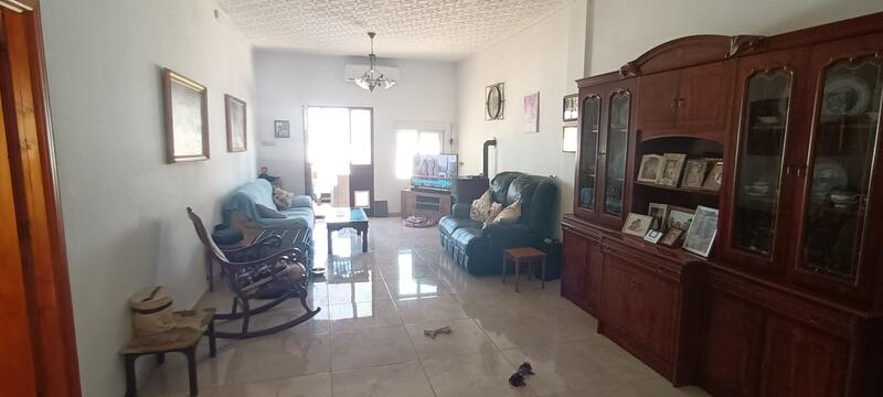 130-1425: Cortijo: Traditional Cottage for Sale in Urcal, Almería