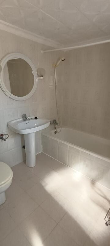 130-1425: Cortijo: Traditional Cottage for Sale in Urcal, Almería