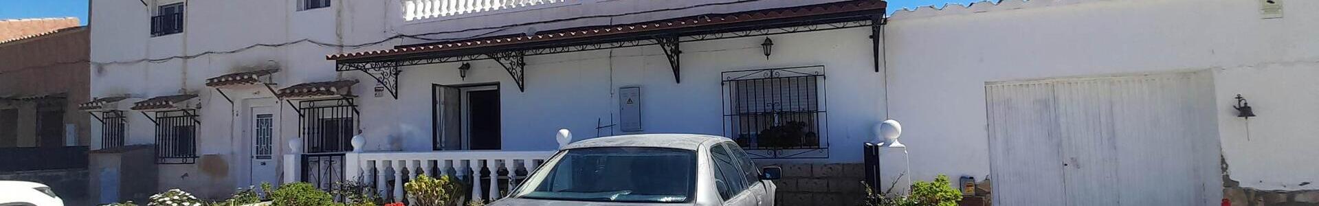 130-1426: 5 Bedroom Cortijo: Traditional Cottage for Sale