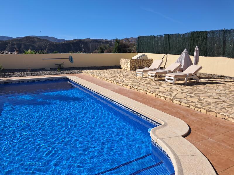 130-1461: Villa for Sale in Arboleas, Almería