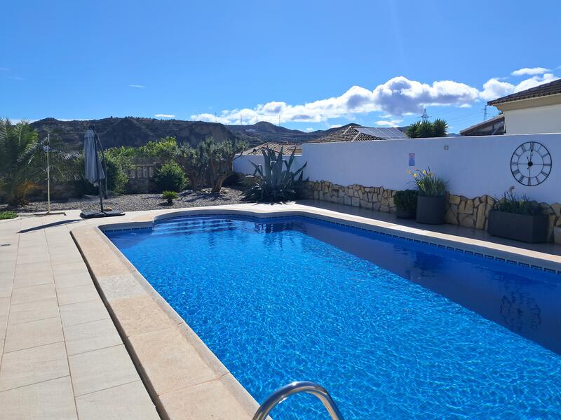 130-1479: Villa for Sale in Arboleas, Almería