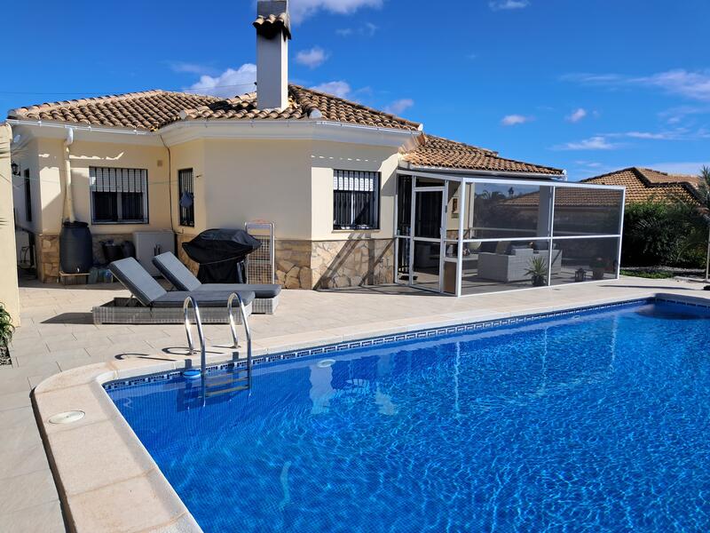 130-1479: Villa for Sale in Arboleas, Almería