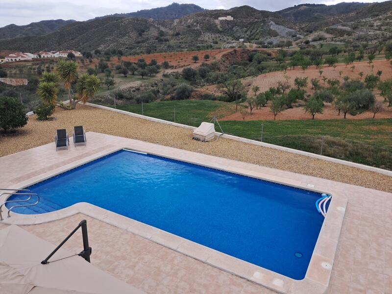 130-1480: Villa for Sale in Arboleas, Almería