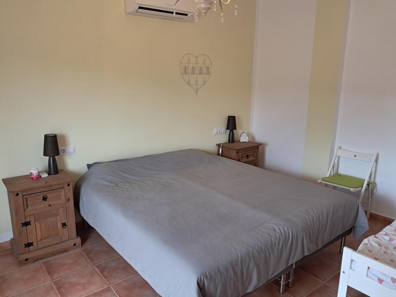 130-1480: Villa for Sale in Arboleas, Almería