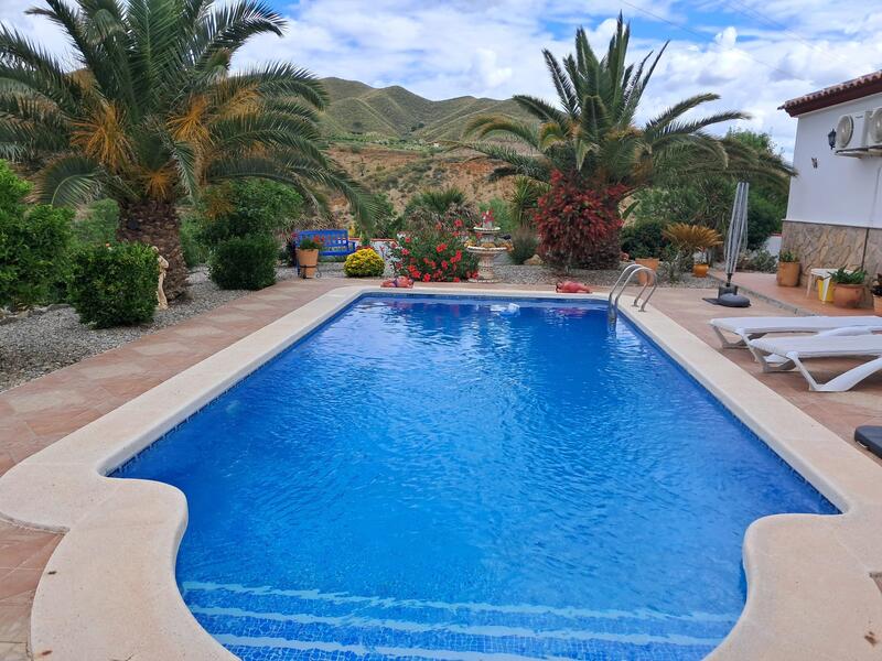 130-1481: Villa for Sale in Arboleas, Almería