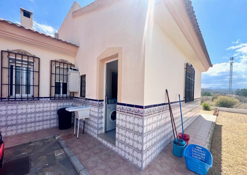130-1482: Villa for Sale in Arboleas, Almería